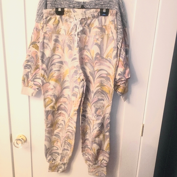 Anthropology Lounge Bat wing Jogger Set - Picture 5 of 6